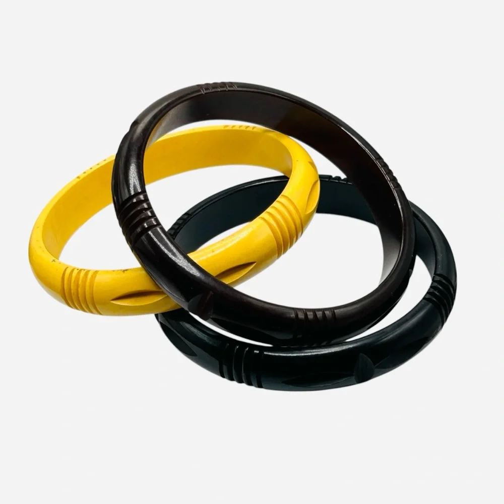 Vintage Carved Bakelite Bangles Black, Butterscotch and Chocolate